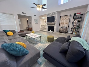 Living room, TV, fireplace