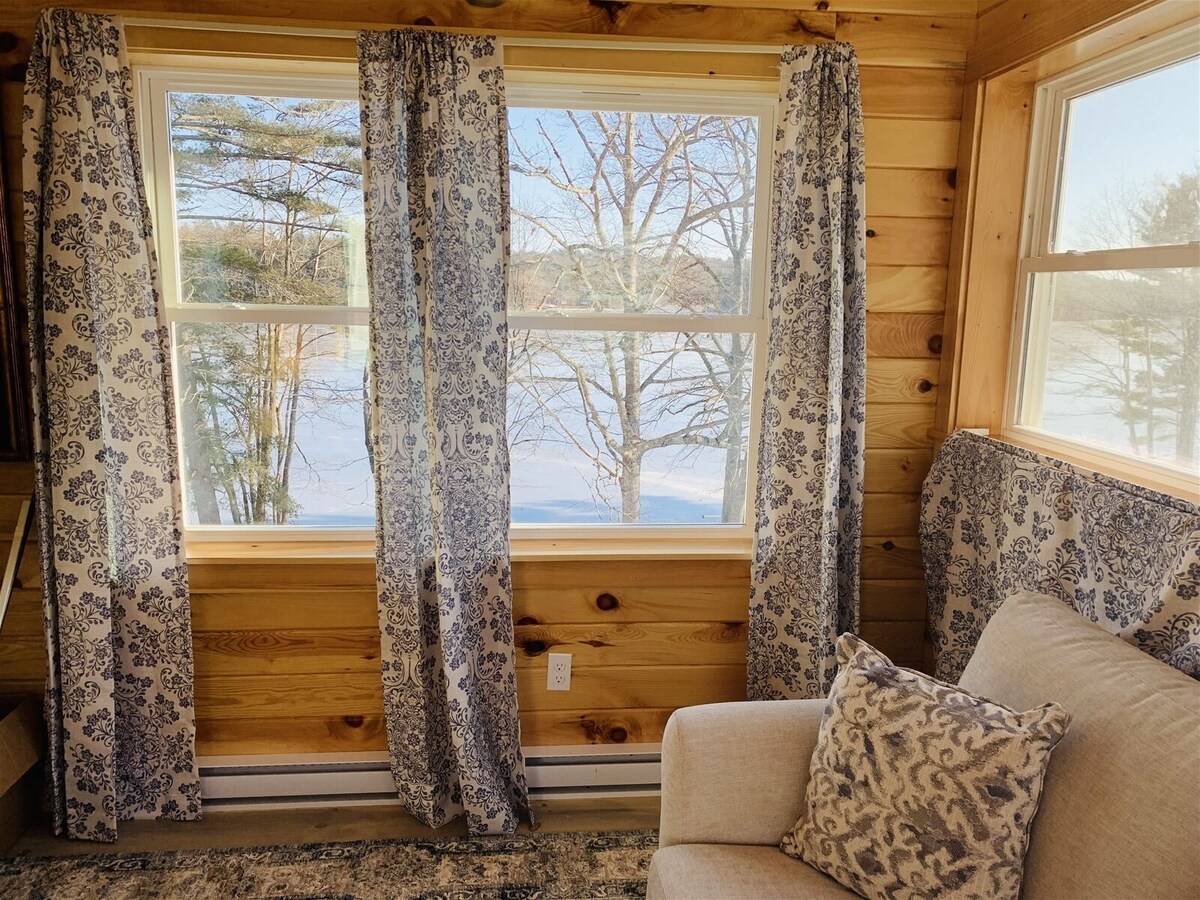 Stafford Circle Cottage- Enjoy peaceful views of Damariscotta Lake