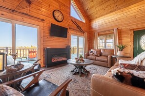 20 ft Ceilings With Phenomenal Views