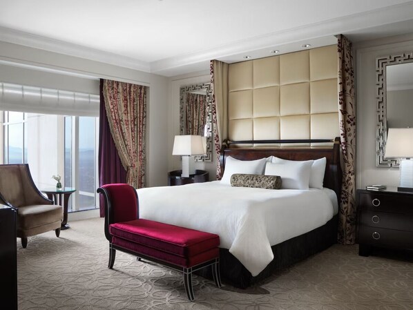 Unit with King size bed