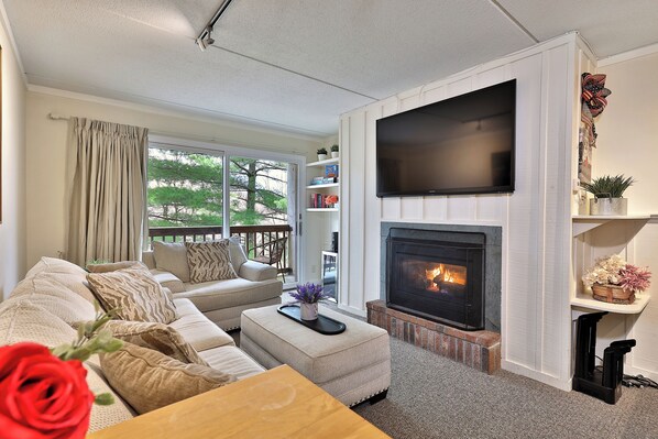 Gas fireplace