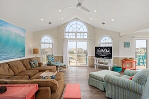 WH480: The Good Stuff | Living Area - Deck Access