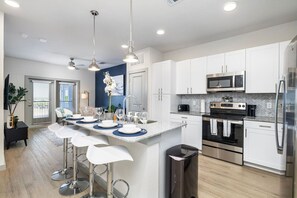 Spacious and Stylish Apartment