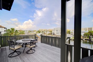 Balcony , Outdoor Dining
