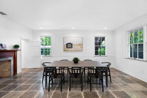 Cozy dining room