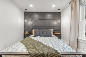 Floating night stands have Usb/Outlets on each side.Both lights have pull chains