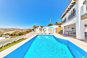 Gorgeous pool