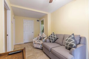 PropertyImg4