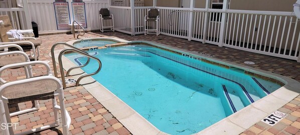 PropertyImg1