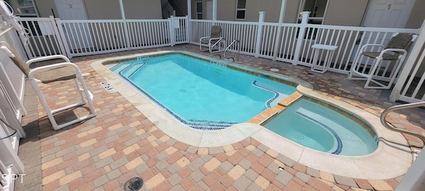 PropertyImg1