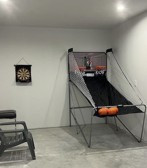 Spielezimmer