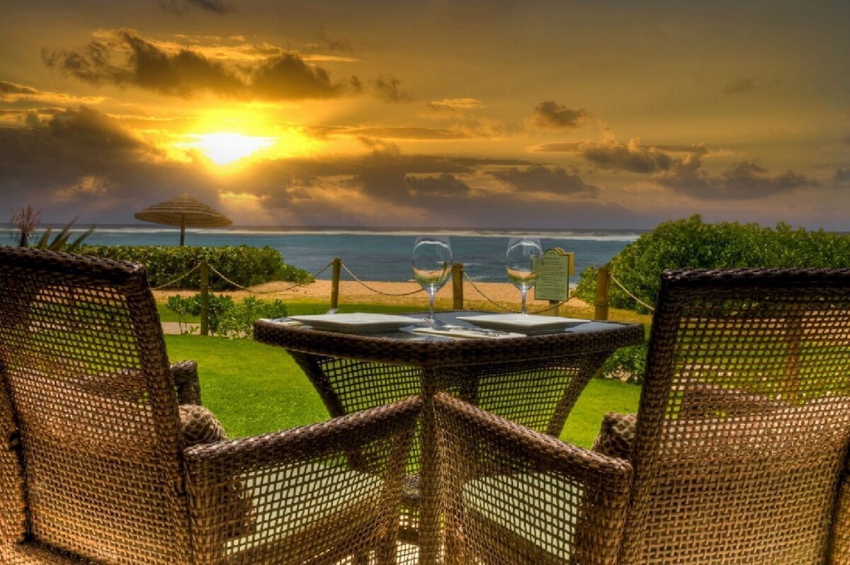 Waipouli Beach Resort Royal OCEANFRONT & Beach View Condo! Pool, Central AC