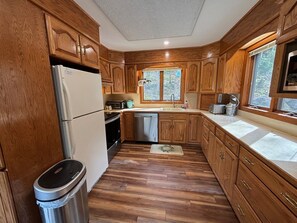 Kitchen 4