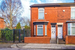 MilfordStreet 137