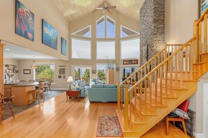 Main Floor entry