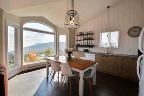 Ready for summer meals with a stunning view!
