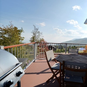 The BBQ and terrace are ready for you!
