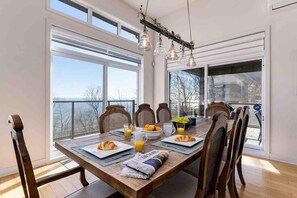 Le Meridien de Charlevoix 35 |  Contemporary Comfort (1868)