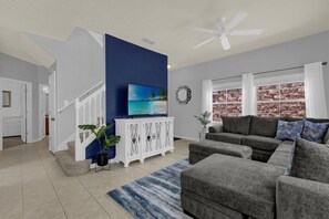 3150 Yellow Lantana Lane (3).jpg