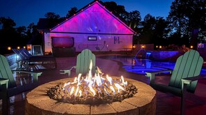 H2Oasis - Incredible Outdoor Space - Gas Fire Pit
