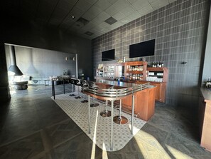 Art Deco Bar IV