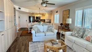 Beachy vibes are here!