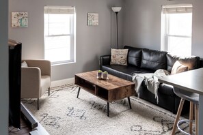 Living Room (3)