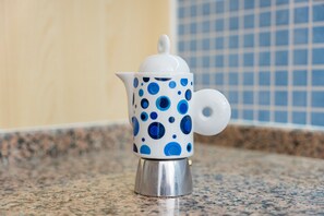 Kaffee und/oder Kaffeemaschine