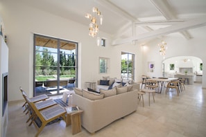 Villa à louer pleine de sérénité au coeur des Alpilles