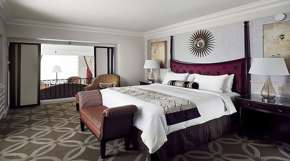 Unit with King size bed
