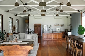 Open plan living areas with plenty of room to entertain