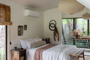 Large king size bed with luxury linens