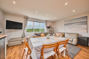 Beautiful Seaside Living in a Great Location
