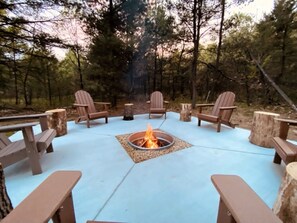 Grab snacks + drinks and head to the fire pit for a night of relaxation