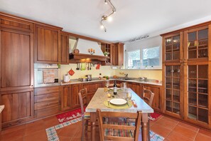 Kitchen and dining area