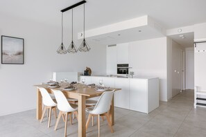 Dining table with room for 6
