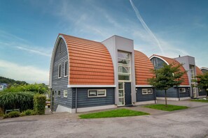 Außenseite Ferienhaus [Sommer]