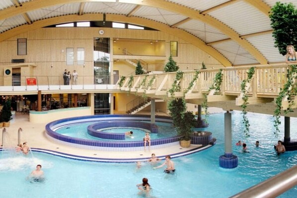 Holiday Home Swimming Pool