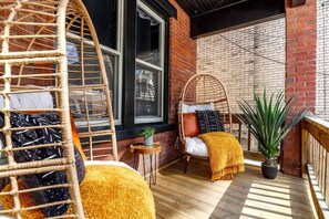 Experience the joy of our patio, offering beautiful views and a comfortable setting. It’s the perfect place to relax, dine, or simply enjoy the fresh air. A standout feature that will make your stay unforgettable
