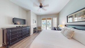Studio Bedroom