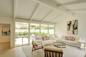 Living Room has a Fireplace and HDTV with Cable