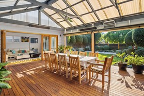 Outdoor dining