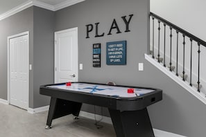 Spielezimmer