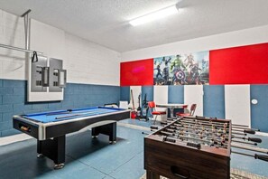 Spielezimmer