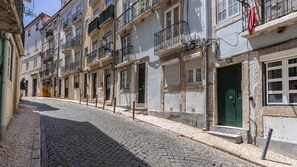 A beautiful apartment in a beautiful neighborhood.
#typical #culture #portugal #pt #lisbon