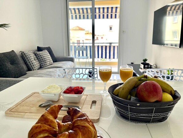 Breakfast meal