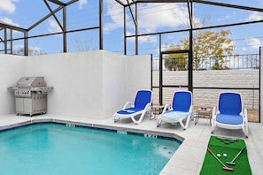 Private Pool & Patio