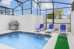 Private Pool & Patio