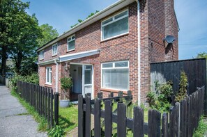 Sunderland Avenue - 2 Bedroom - Pembroke Dock (19182)