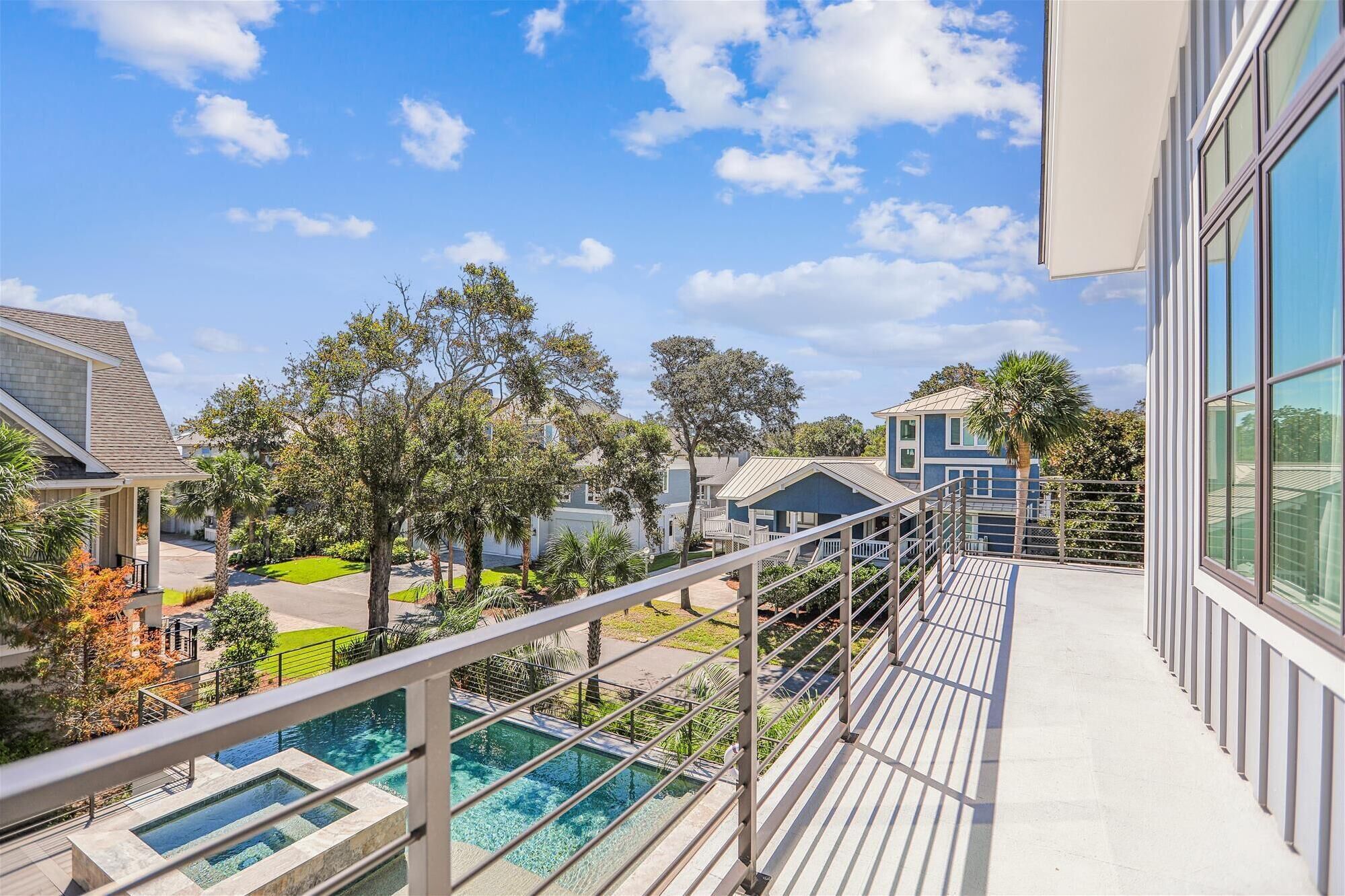 3 Driftwood ~ Beat the Traffic with Sunday arrival | 100 3 Driftwood ~ Beat the Traffic with Sunday arrival | 100